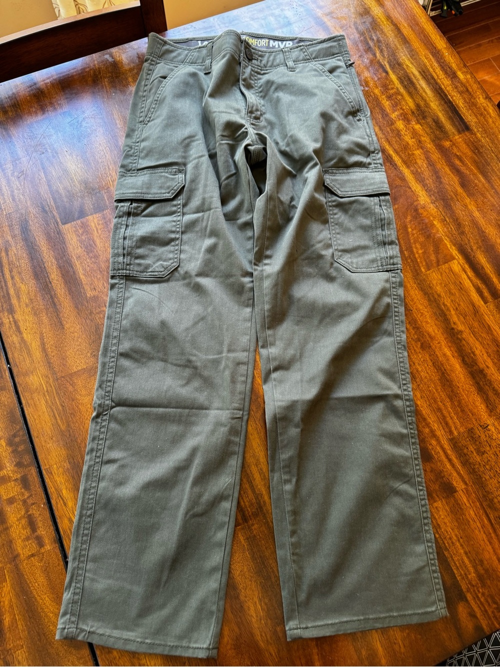 LEE extreme comfort MVP Olive Green Utility Cargo Pants for Men 30x30